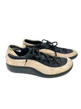 Fruit Womens Sneakers Size 39 Tan and Black Suede Lace Up Italy Made Lightweight